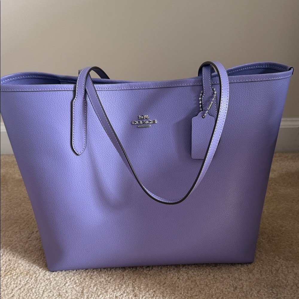 Coach City Tote in Light Violet